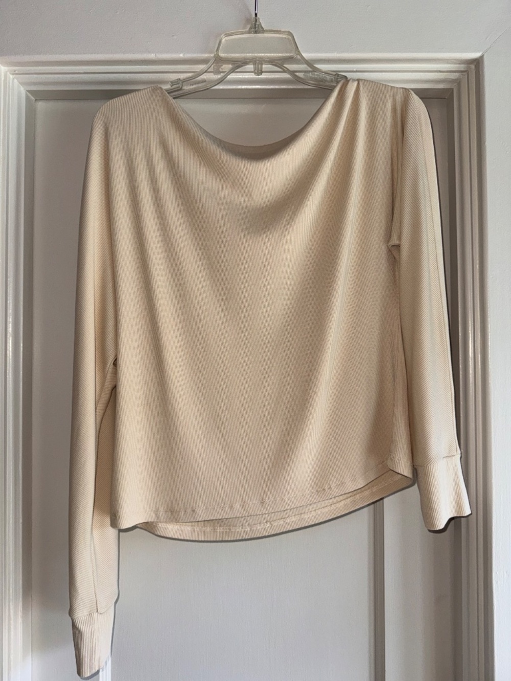 Cream LNA Long Sleeve Ribbed Off the Shoulder T Shirt. Size Medium - Picture 2 of 3